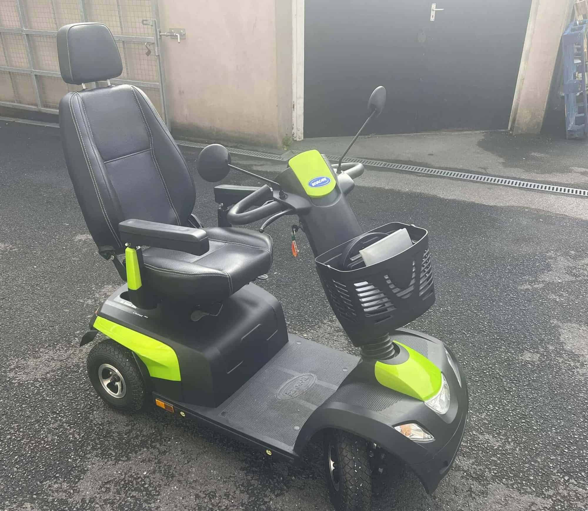 Invacare Comet Pro