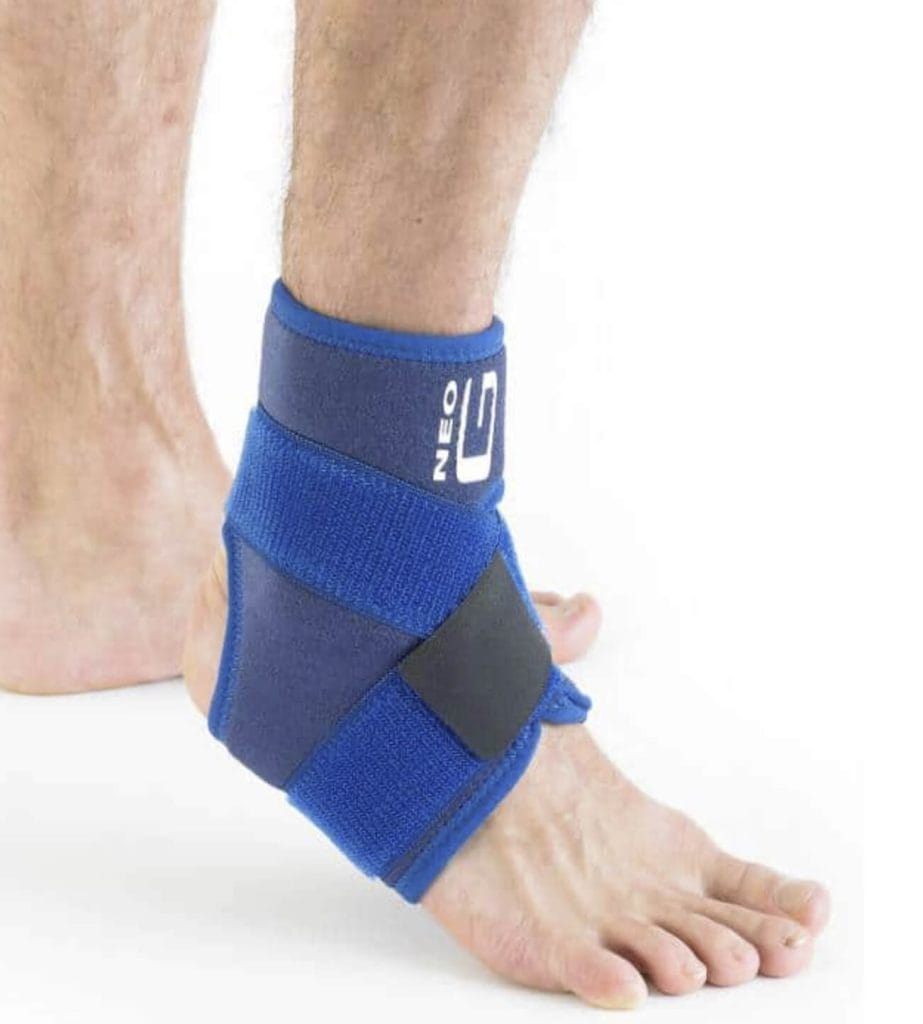 Comfortable neoprene ankle support for mobility and injury prevention.