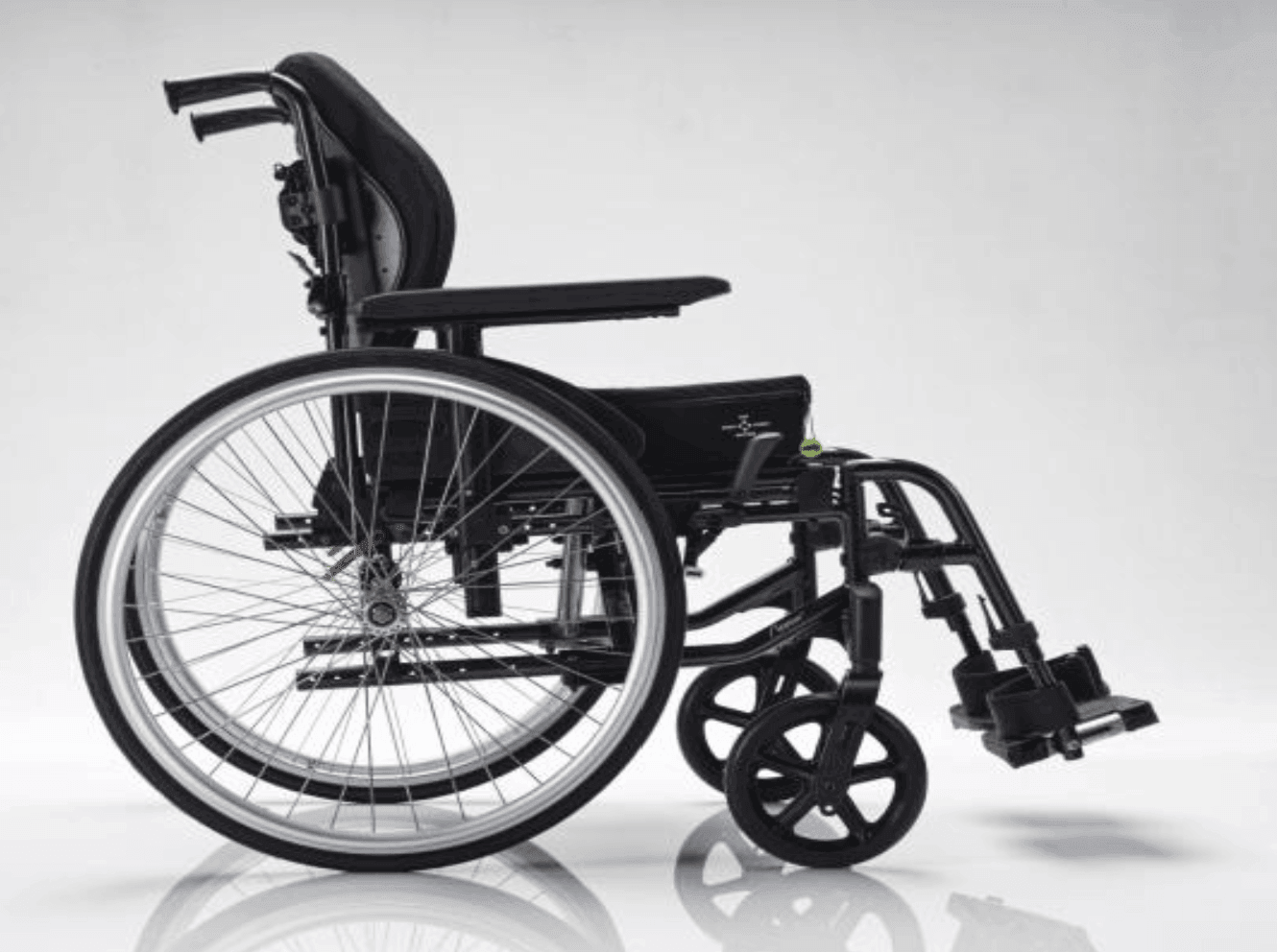 Invacare Action 3 NG Manual Transit Wheelchair - Image 4