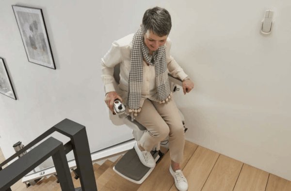 Homeglide Extra Stairlift - Image 4