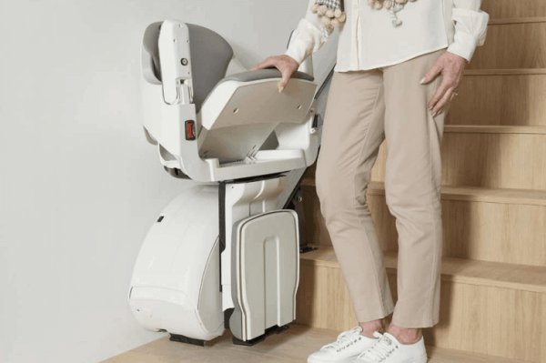 Homeglide Extra Stairlift
